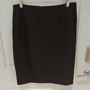 Ellen Tracy Classic Black Pencil Skirt